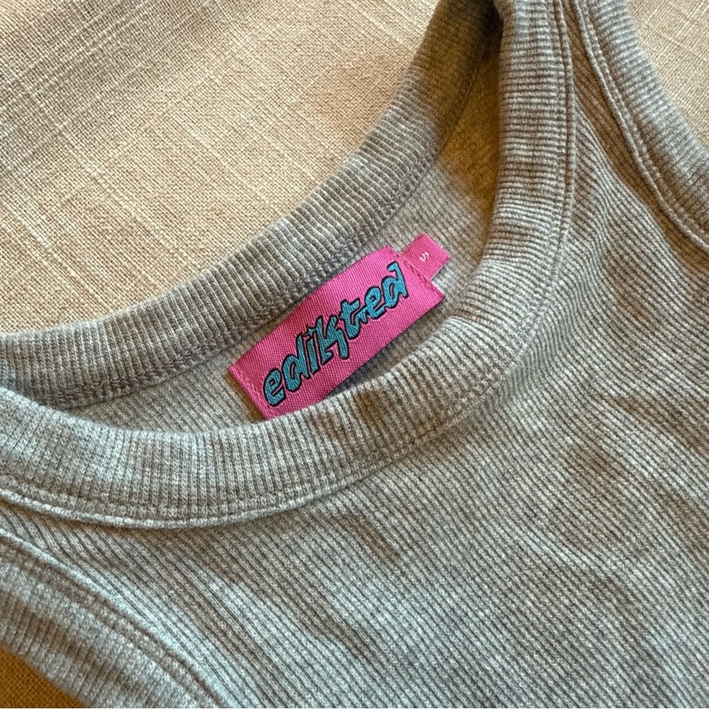 Edikted Taupe Ribbed Tank - Picture 2 of 3